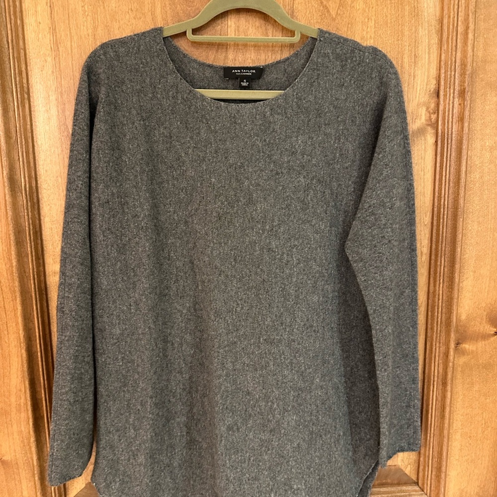 Ann Taylor Charcoal 100% Cashmere Sweater